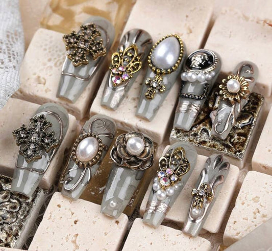 Antique Silver Press On Nails